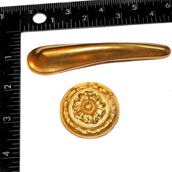 Vintage Brooch Pin Lot Unique Unusual Gold Tone - Picture 2 of 3